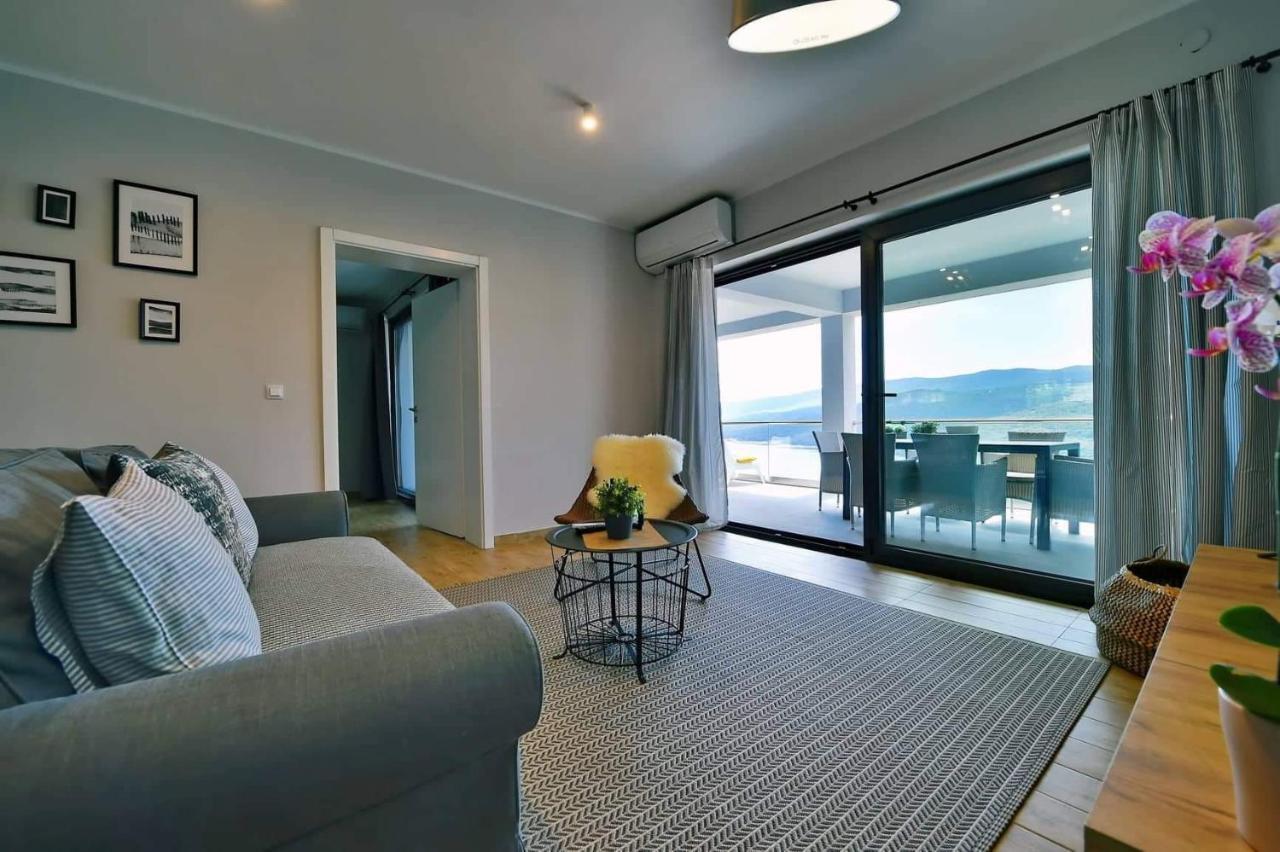 Apartment Vanilla I With Beautiful Seaview Rabac Exterior foto